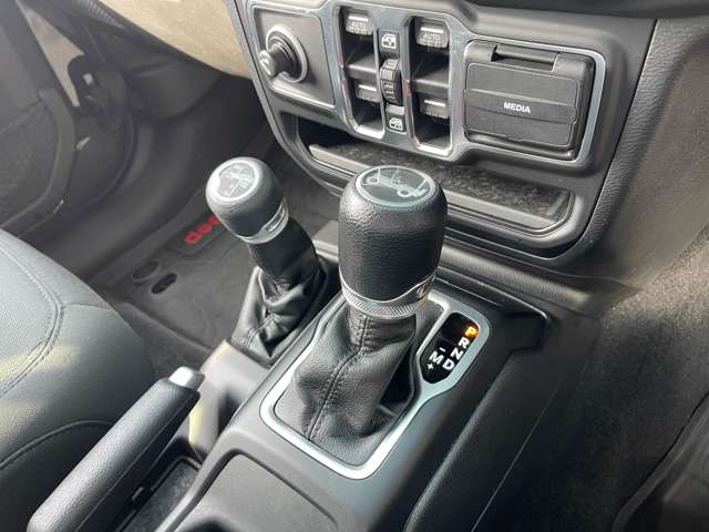 ジープ ラングラー　アンリミテッド アンリミテッド スポーツ ４ＷＤ R1年 (東北) 99