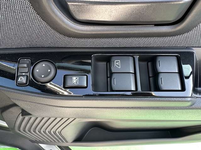 日産 サクラ Ｘ R5年 (東海) 99