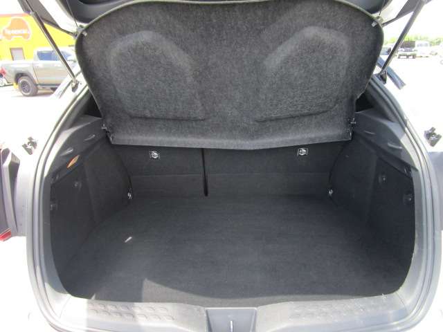 トヨタ Ｃ−ＨＲ ハイブリッド １．８ Ｓ ＬＥＤ パッケージ H30年 (関東) 99