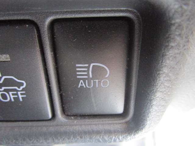 トヨタ Ｃ−ＨＲ ハイブリッド １．８ Ｓ ＬＥＤ パッケージ H30年 (関東) 99