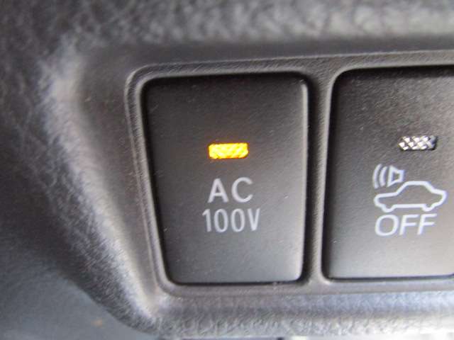 トヨタ Ｃ−ＨＲ ハイブリッド １．８ Ｓ ＬＥＤ パッケージ H30年 (関東) 99