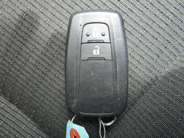 トヨタ Ｃ−ＨＲ ハイブリッド １．８ Ｓ ＬＥＤ パッケージ H30年 (関東) 99