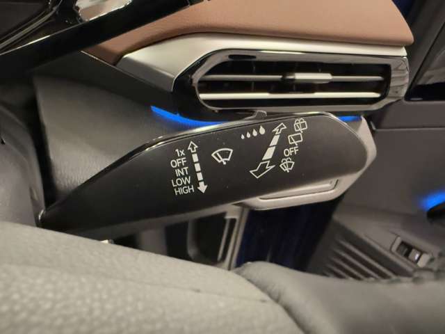 フォルクスワーゲン ＩＤ．４ プロ R5年 (関東) 99