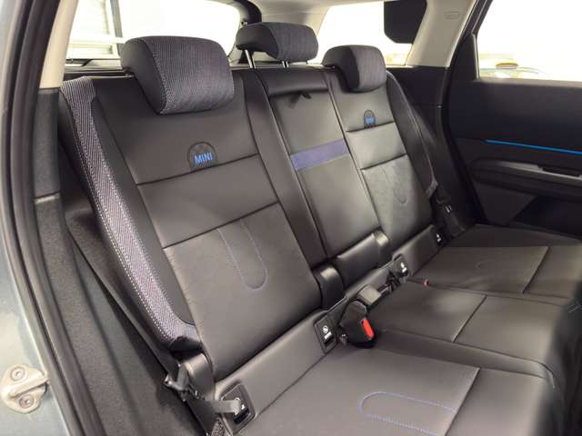 ミニ ミニカントリーマン Ｅ R6年 (関東) 99