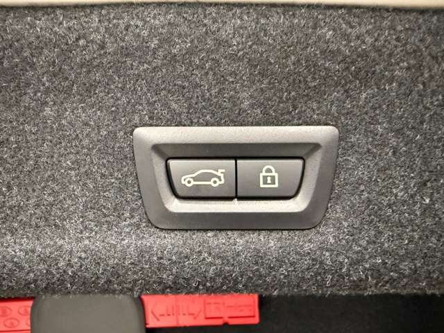 ＢＭＷ Ｍ３　セダン コンペティション Ｍ Ｘドライブ ４ＷＤ R5年 (関東) 99