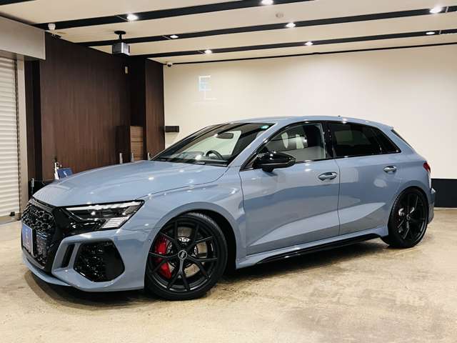 アウディ ＲＳ３　スポーツバック ２．５ ４ＷＤ R6年 (東海) 99