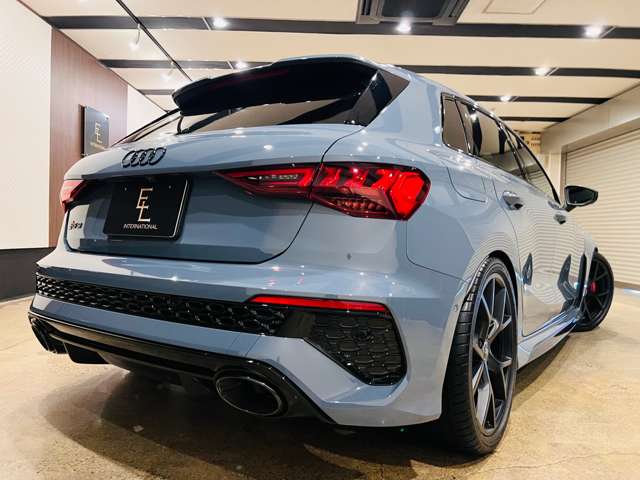 アウディ ＲＳ３　スポーツバック ２．５ ４ＷＤ R6年 (東海) 99