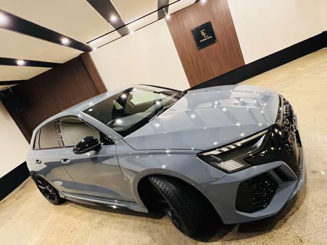 アウディ ＲＳ３　スポーツバック ２．５ ４ＷＤ R6年 (東海) 99