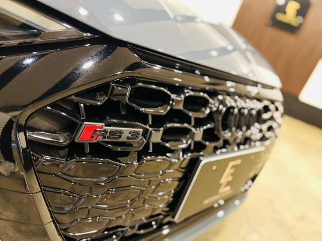 アウディ ＲＳ３　スポーツバック ２．５ ４ＷＤ R6年 (東海) 99