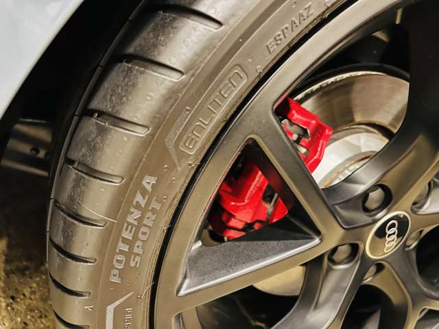 アウディ ＲＳ３　スポーツバック ２．５ ４ＷＤ R6年 (東海) 99