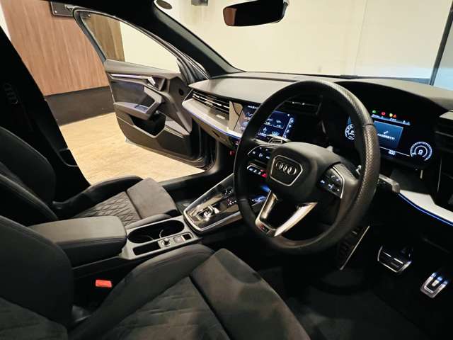 アウディ ＲＳ３　スポーツバック ２．５ ４ＷＤ R6年 (東海) 99