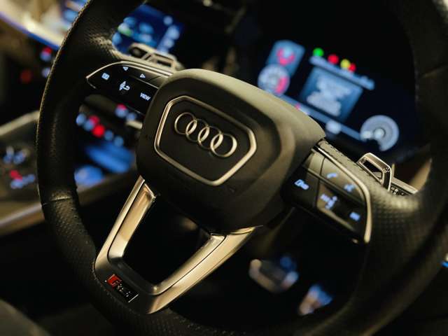 アウディ ＲＳ３　スポーツバック ２．５ ４ＷＤ R6年 (東海) 99