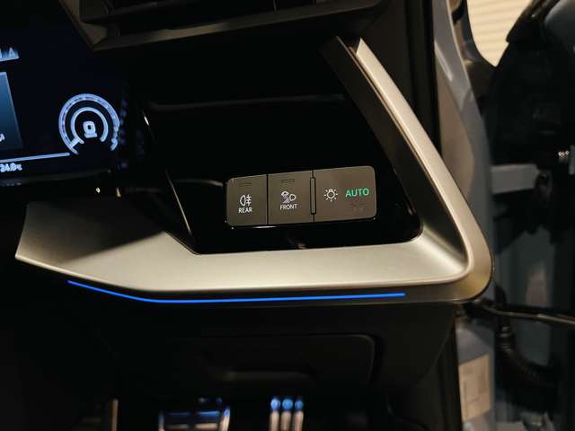 アウディ ＲＳ３　スポーツバック ２．５ ４ＷＤ R6年 (東海) 99