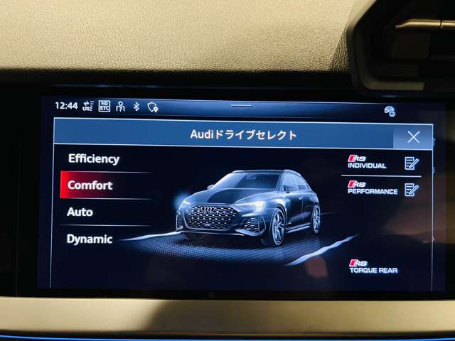 アウディ ＲＳ３　スポーツバック ２．５ ４ＷＤ R6年 (東海) 99