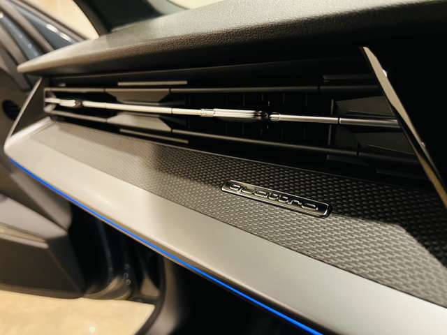 アウディ ＲＳ３　スポーツバック ２．５ ４ＷＤ R6年 (東海) 99