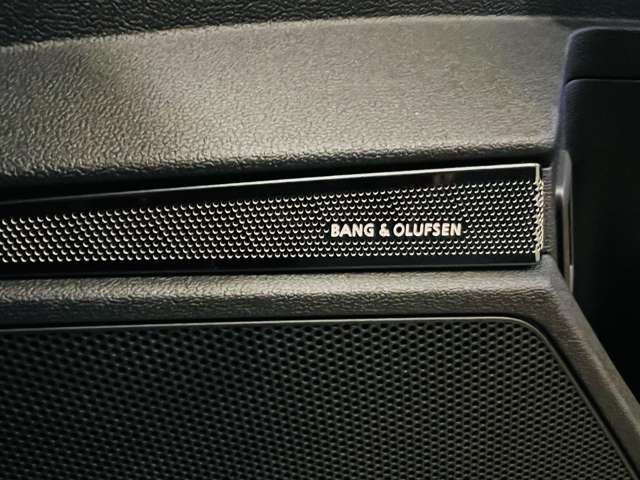 アウディ ＲＳ３　スポーツバック ２．５ ４ＷＤ R6年 (東海) 99