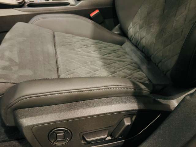 アウディ ＲＳ３　スポーツバック ２．５ ４ＷＤ R6年 (東海) 99