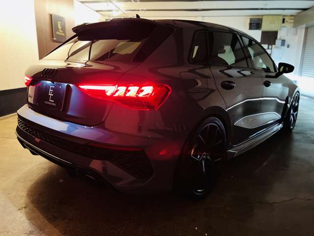 アウディ ＲＳ３　スポーツバック ２．５ ４ＷＤ R6年 (東海) 99