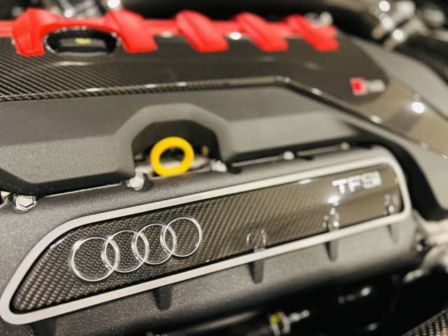 アウディ ＲＳ３　スポーツバック ２．５ ４ＷＤ R6年 (東海) 99