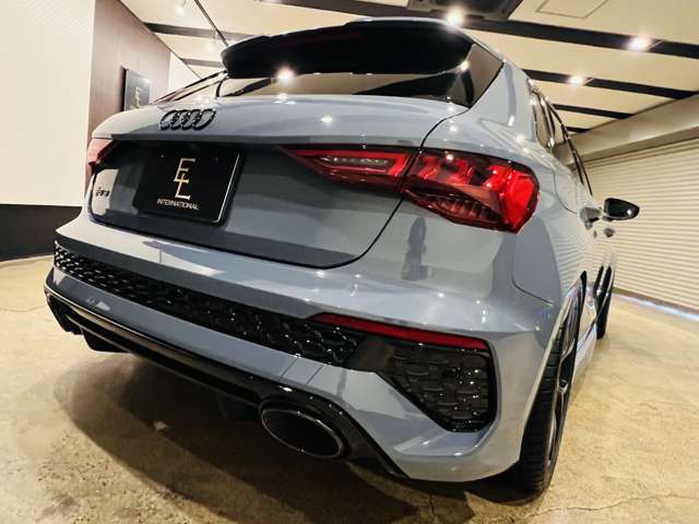 アウディ ＲＳ３　スポーツバック ２．５ ４ＷＤ R6年 (東海) 99