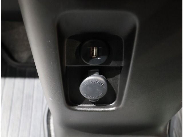 スズキ スペーシア ６６０ ギア ハイブリッド ＸＺ R1年 (関東) 99