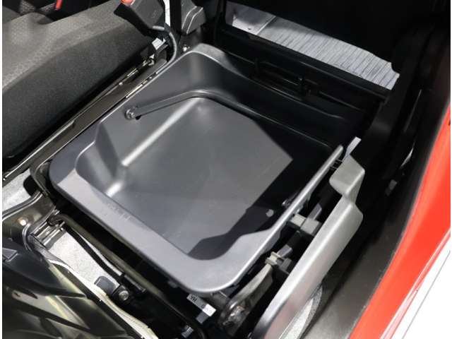 スズキ スペーシア ６６０ ギア ハイブリッド ＸＺ R1年 (関東) 99