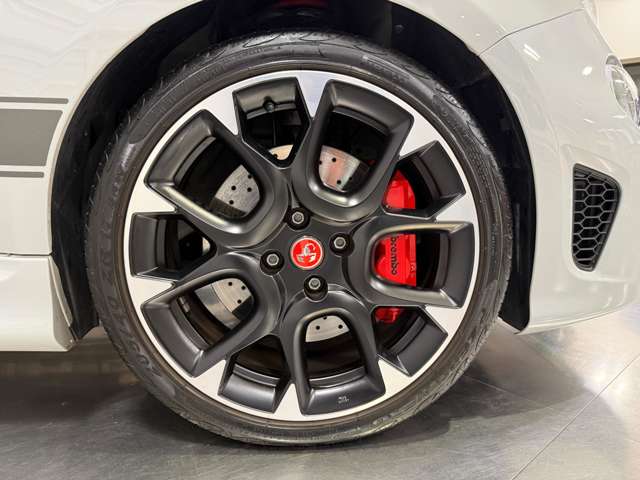 アバルト ５９５ コンペティツィオーネ R1年 (関東) 99