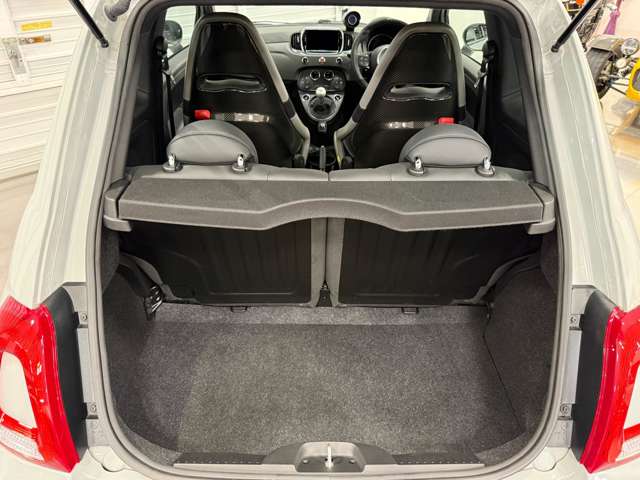 アバルト ５９５ コンペティツィオーネ R1年 (関東) 99