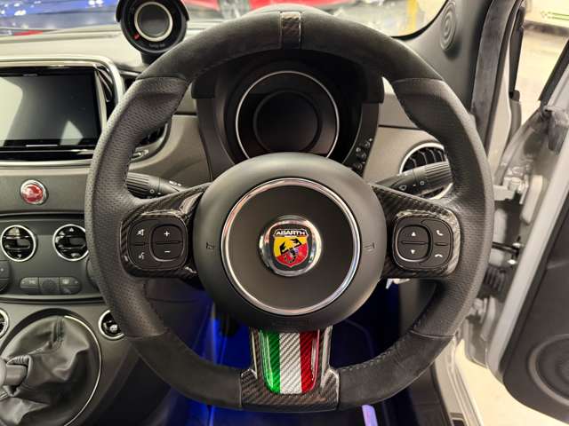 アバルト ５９５ コンペティツィオーネ R1年 (関東) 99