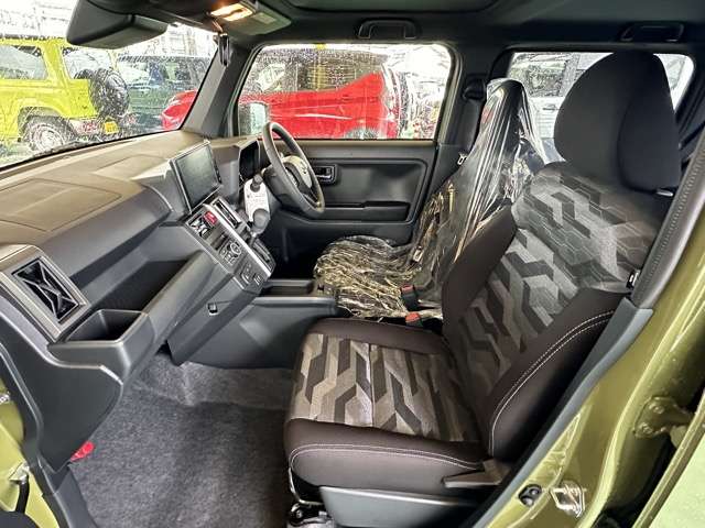 ダイハツ タフト ６６０ Ｇ ダーククロム ベンチャー R7年 (東海) 99