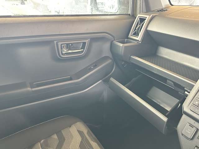 ダイハツ タフト ６６０ Ｇ ダーククロム ベンチャー R7年 (東海) 99