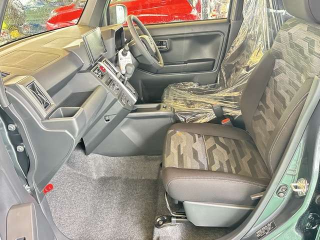 ダイハツ タフト ６６０ Ｇ ダーククロム ベンチャー R7年 (東海) 99