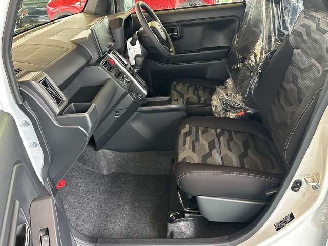 ダイハツ タフト ６６０ Ｇ ダーククロム ベンチャー R7年 (東海) 99