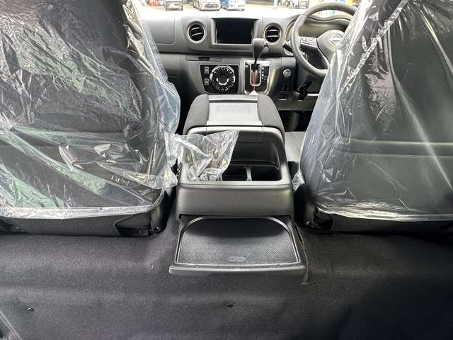 日産 キャラバンバン ２．４ ＡＵＴＥＣＨ ライン プラス ロングボディ ディーゼルターボ ４ＷＤ R7年 (東海) 99