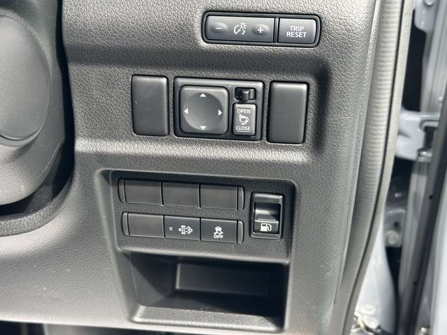 日産 キャラバンバン ２．４ ＡＵＴＥＣＨ ライン プラス ロングボディ ディーゼルターボ ４ＷＤ R7年 (東海) 99