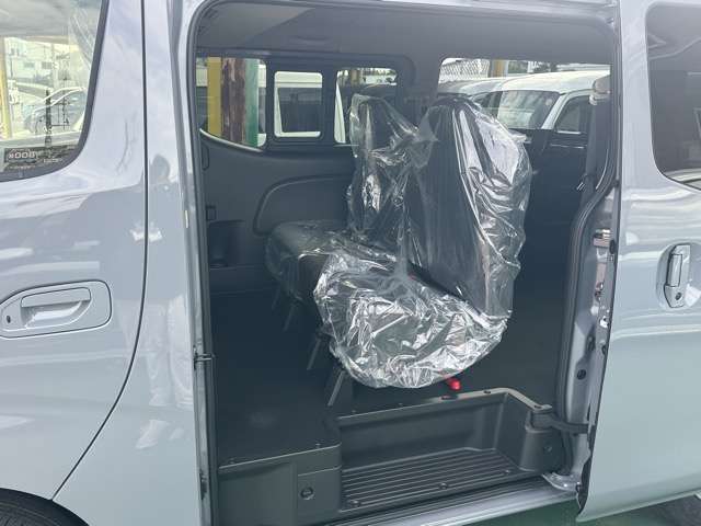 日産 キャラバンバン ２．４ ＡＵＴＥＣＨ ライン プラス ロングボディ ディーゼルターボ ４ＷＤ R7年 (東海) 99