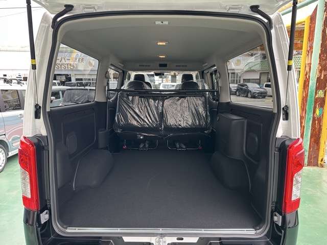 日産 キャラバンバン ２．４ ＡＵＴＥＣＨ ライン プラス ブラックパッケージ ロングボディ ディーゼルターボ ４ＷＤ R7年 (東海) 99