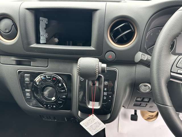 日産 キャラバンバン ２．４ ＡＵＴＥＣＨ ライン プラス ブラックパッケージ ロングボディ ディーゼルターボ ４ＷＤ R7年 (東海) 99