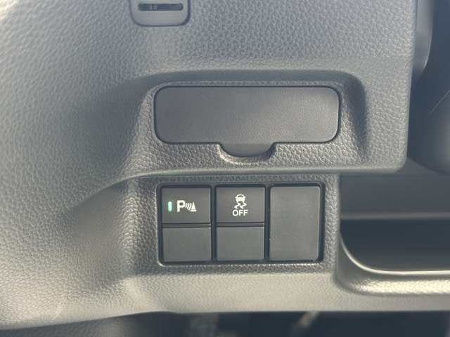 ホンダ Ｎ　ＢＯＸ カスタム ６６０ Ｌ R5年 (東海) 99