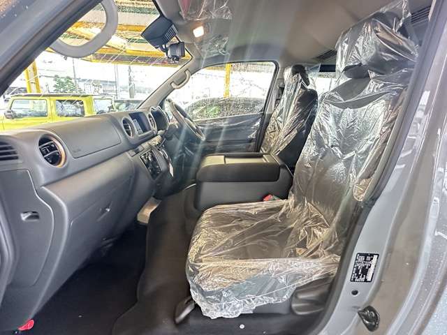 日産 キャラバンバン ２．４ ＡＵＴＥＣＨ ライン プラス ブラックパッケージ ロングボディ ディーゼルターボ ４ＷＤ R7年 (東海) 99