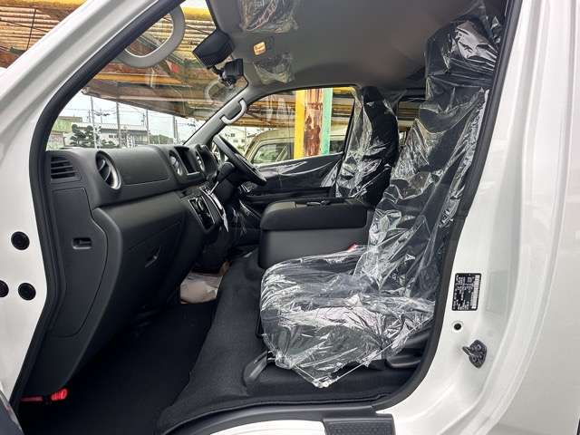 日産 キャラバンバン ２．４ プレミアムＧＸ アウトドア ブラック エディション ロングボディ ディーゼルＴ ４ＷＤ R7年 (東海) 99