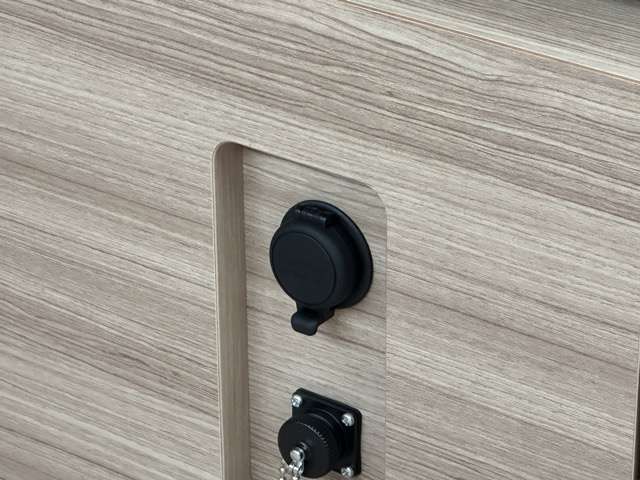 日産 キャラバンバン ２．４ グランド プレミアムＧＸ プロスタイル ロングボディ ディーゼルターボ ４ＷＤ R7年 (東海) 99