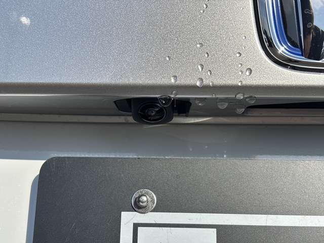 ホンダ フリード　ハイブリッド １．５ Ｅ：ＨＥＶ クロスター R7年 (近畿) 99