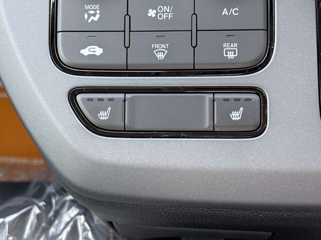 ホンダ フリード　ハイブリッド １．５ Ｅ：ＨＥＶ クロスター R7年 (近畿) 99