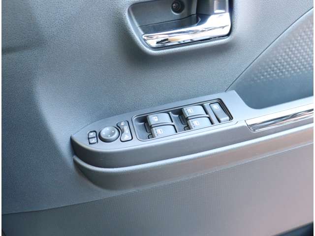 ダイハツ タント ６６０ カスタム ＲＳ R7年 (関東) 99