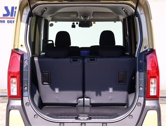 ダイハツ タント ６６０ ファンクロスターボ R4年 (関東) 99