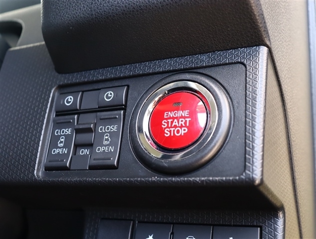 ダイハツ タント ６６０ ファンクロスターボ R4年 (関東) 99