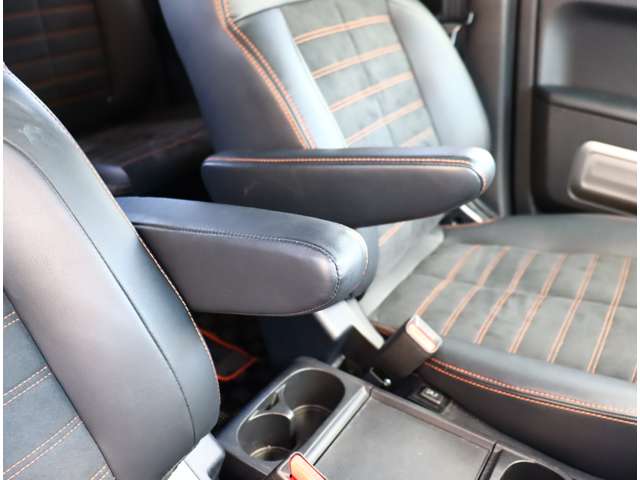 三菱 デリカ　Ｄ：５ ２．２ アクティブギア ディーゼルターボ ４ＷＤ H30年 (関東) 99