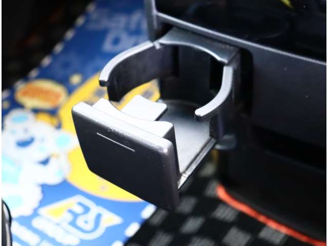 三菱 デリカ　Ｄ：５ ２．２ アクティブギア ディーゼルターボ ４ＷＤ H30年 (関東) 99