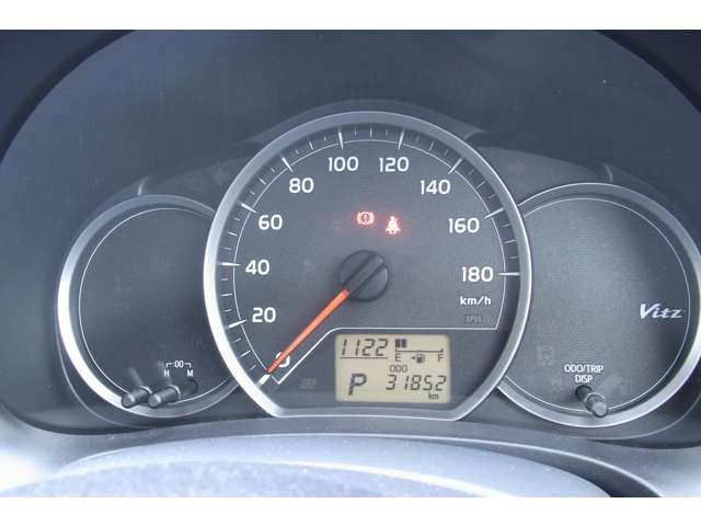 トヨタ ヴィッツ １．３ Ｆ スマイルエディション H25年 (近畿) 99